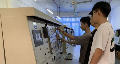 智能之星，點燃未來 廣州華立科技職業學院電力與智能制造學院攜手?？藗愃闺姎夤灿⒉? />
</a>
<span><a href=